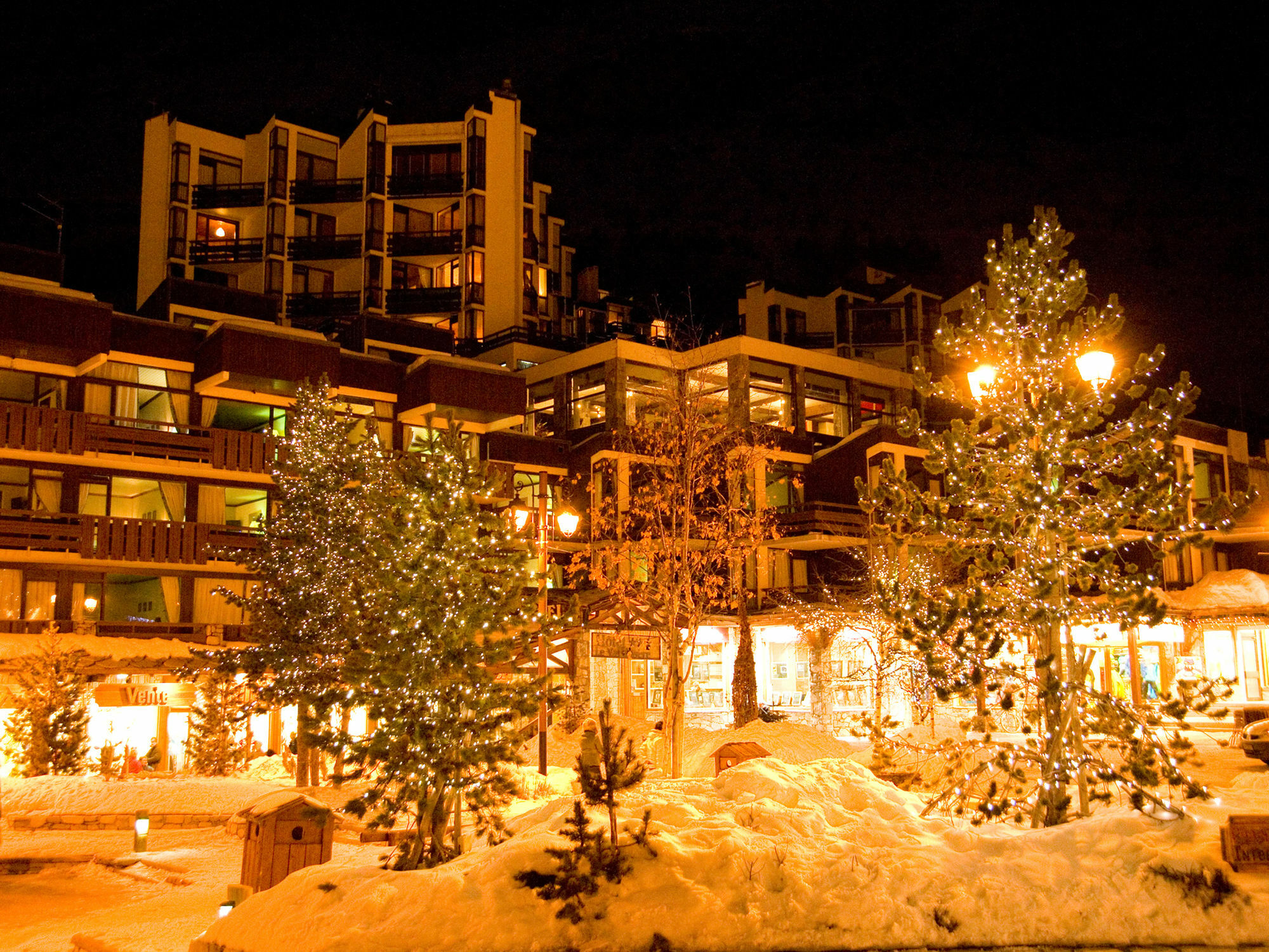 Chalet Hotel Le Val D'Isere Exterior photo